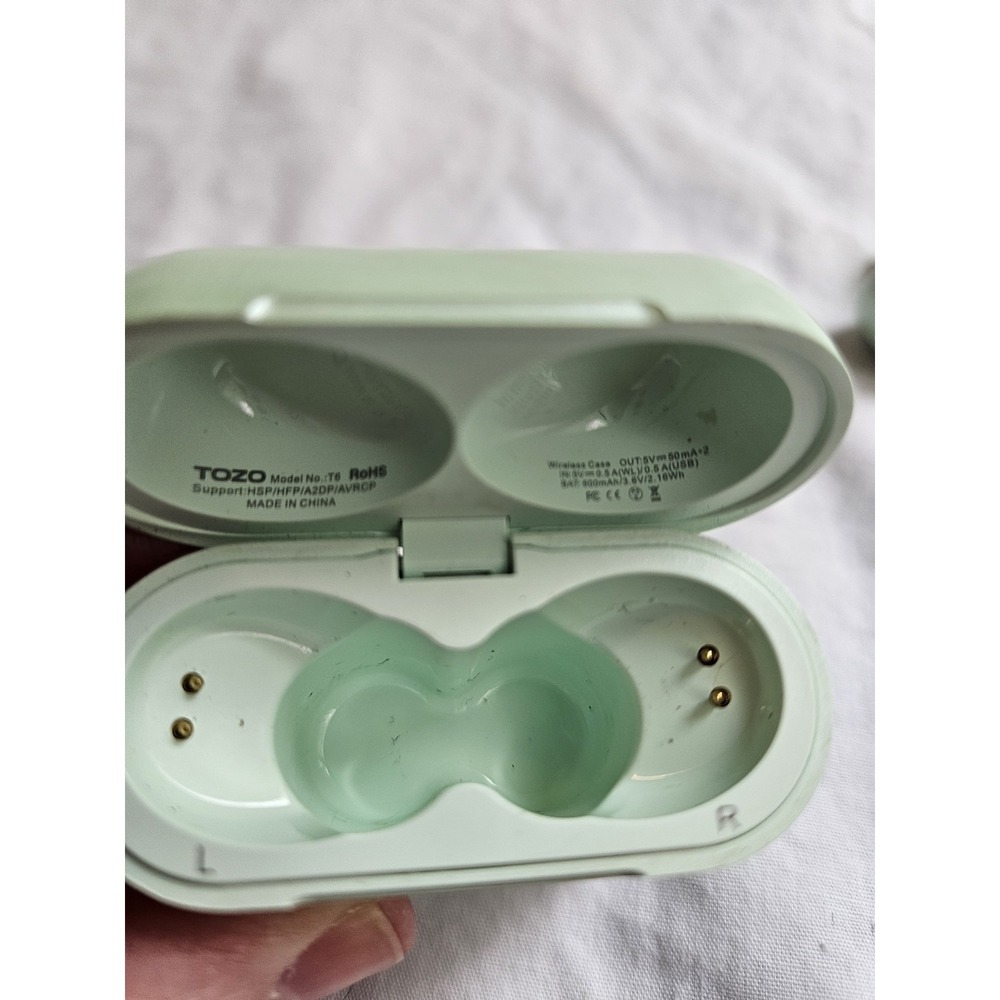 TOZO T6 Wireless Bluetooth In-Ear Earbuds Double - Green with‎ Charging Case - Picture 2 of 3